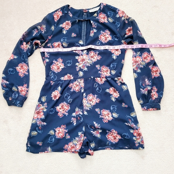 Abercrombie & Fitch Women's Navy Floral Jumpsuit Romper Long Sleeve Size 6 - Picture 7 of 10
